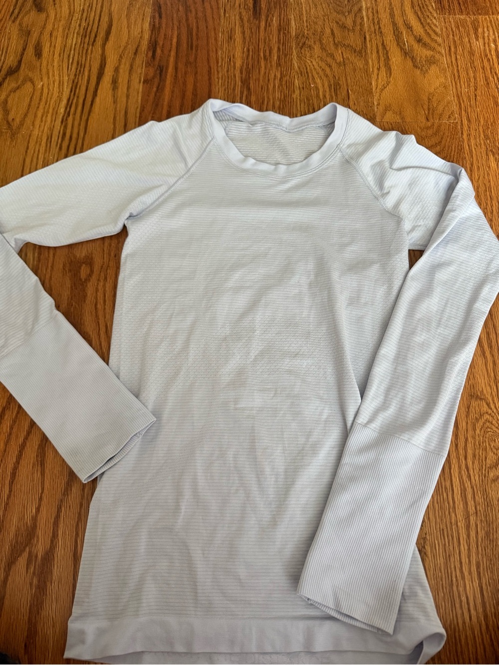 Lululemon long sleeve swiftly tech top